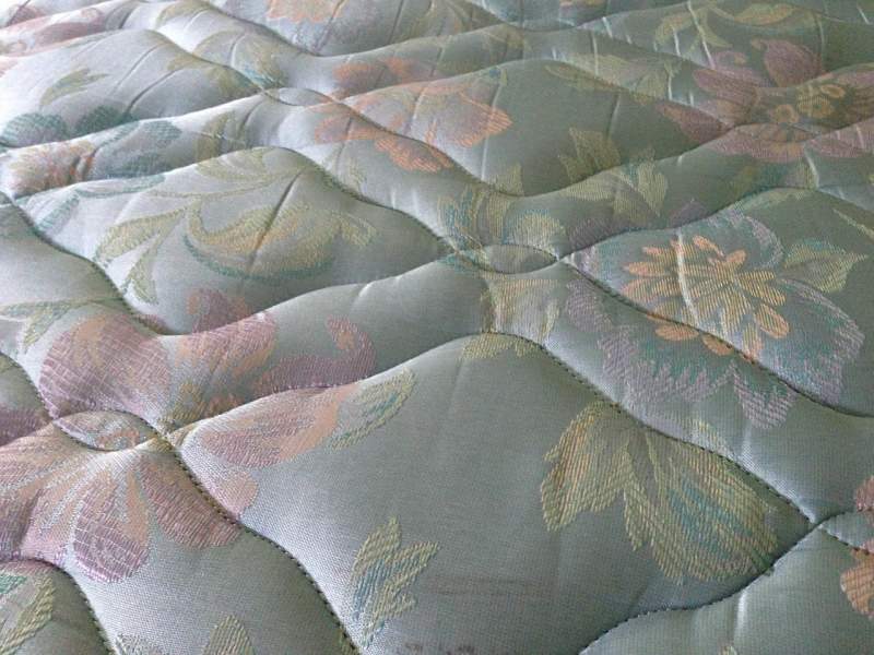 mattress-bed-soft-bedding