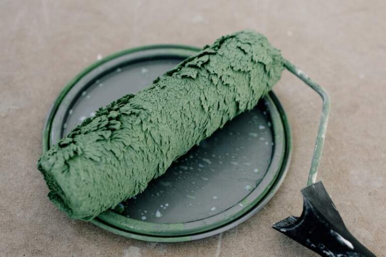 Paint-brush-roller