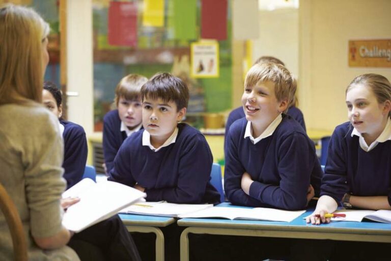 teacher-learning-school-teaching