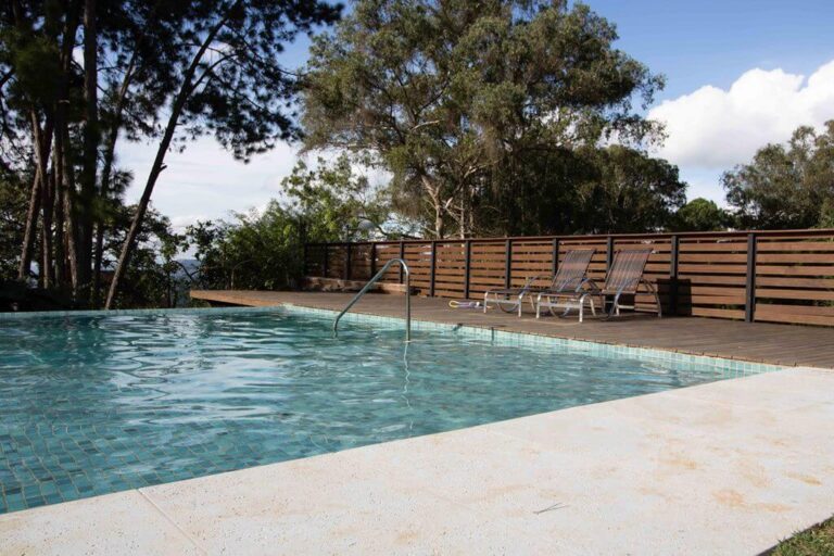Backyard-Pool